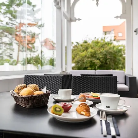 Strandvilla Glueckauf Aparthotel 4*
