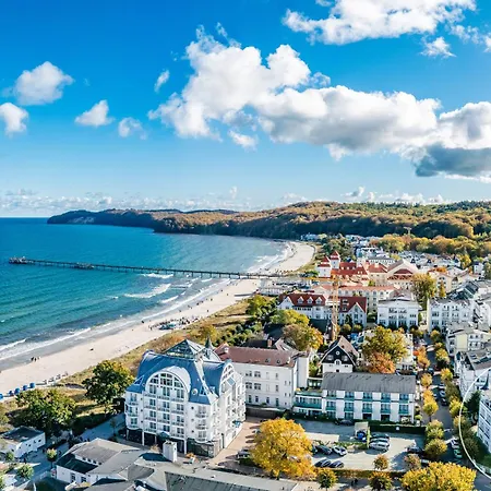 Apartmanhotel Strandvilla Glueckauf 4*