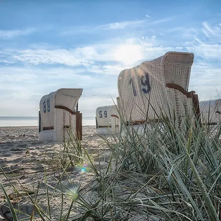 Aparthotel Strandvilla Glueckauf 4*